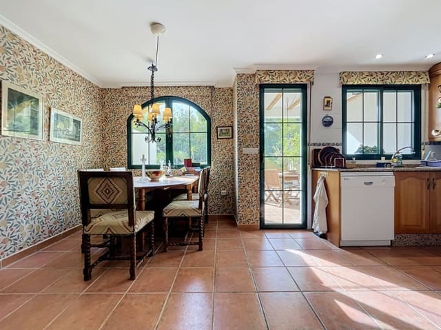 3 Zimmer Bungalow zu verkaufen in La Nucia Pueblo  , La Nucia mit Garage - 275.000 € (Ref: 10118412)