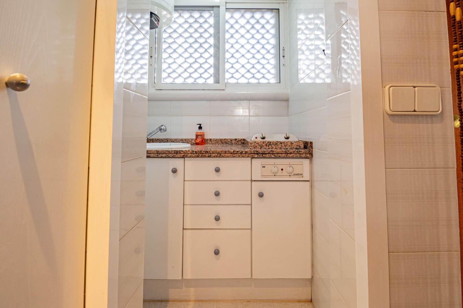 1 quarto Apartamento para arrendar em Albir com piscina - 950 € (Ref: 10130726)