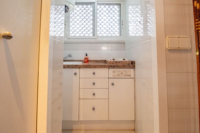 1 sovrum Lägenhet att hyra i Albir, Alfaz del Pi / L'Alfàs del Pi med pool - 950 € (Ref: 10130726)