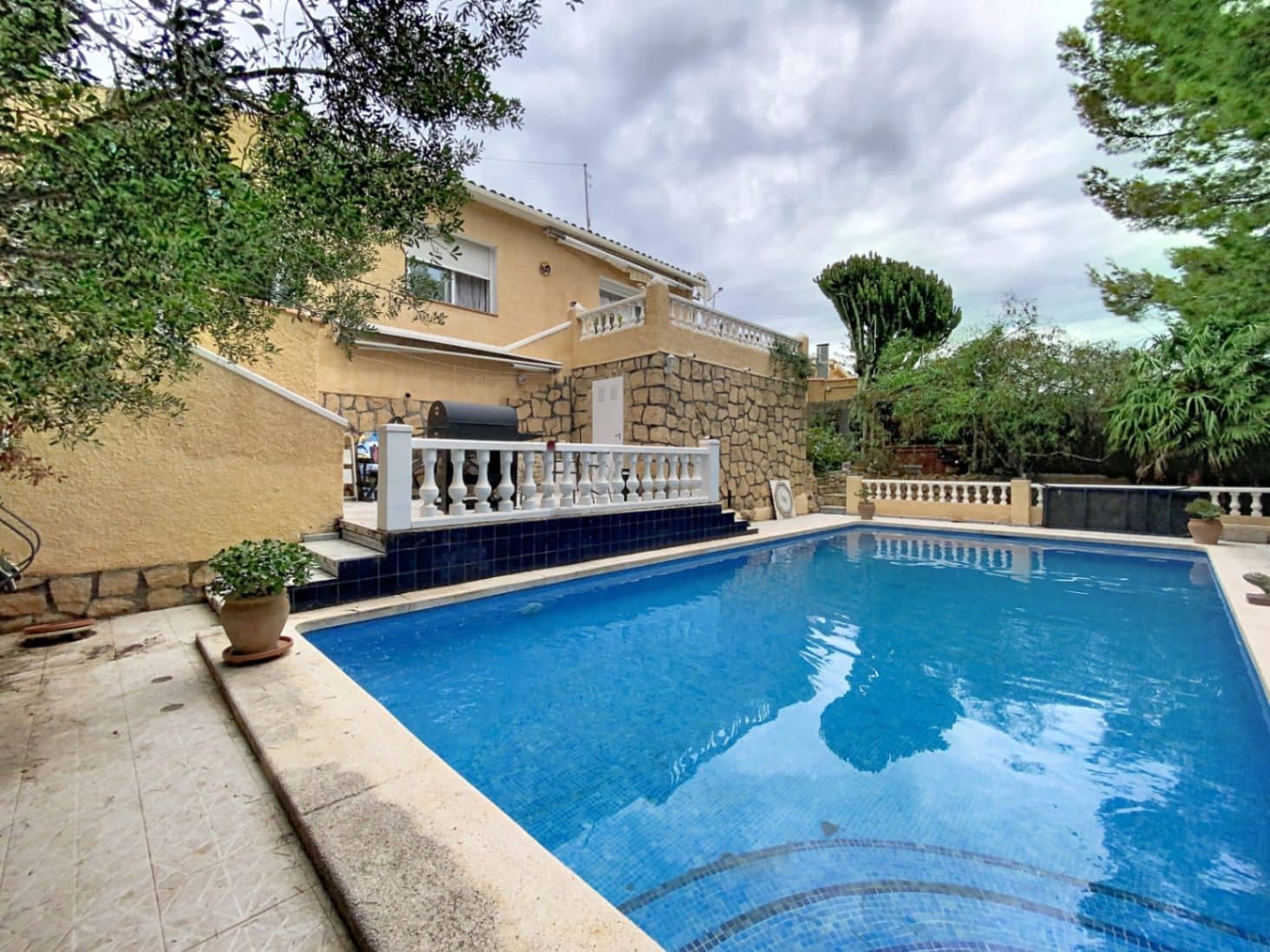 4 bedroom Villa for sale in Barranco Hondo with pool garage - € 375,000 (Ref: 10141398)