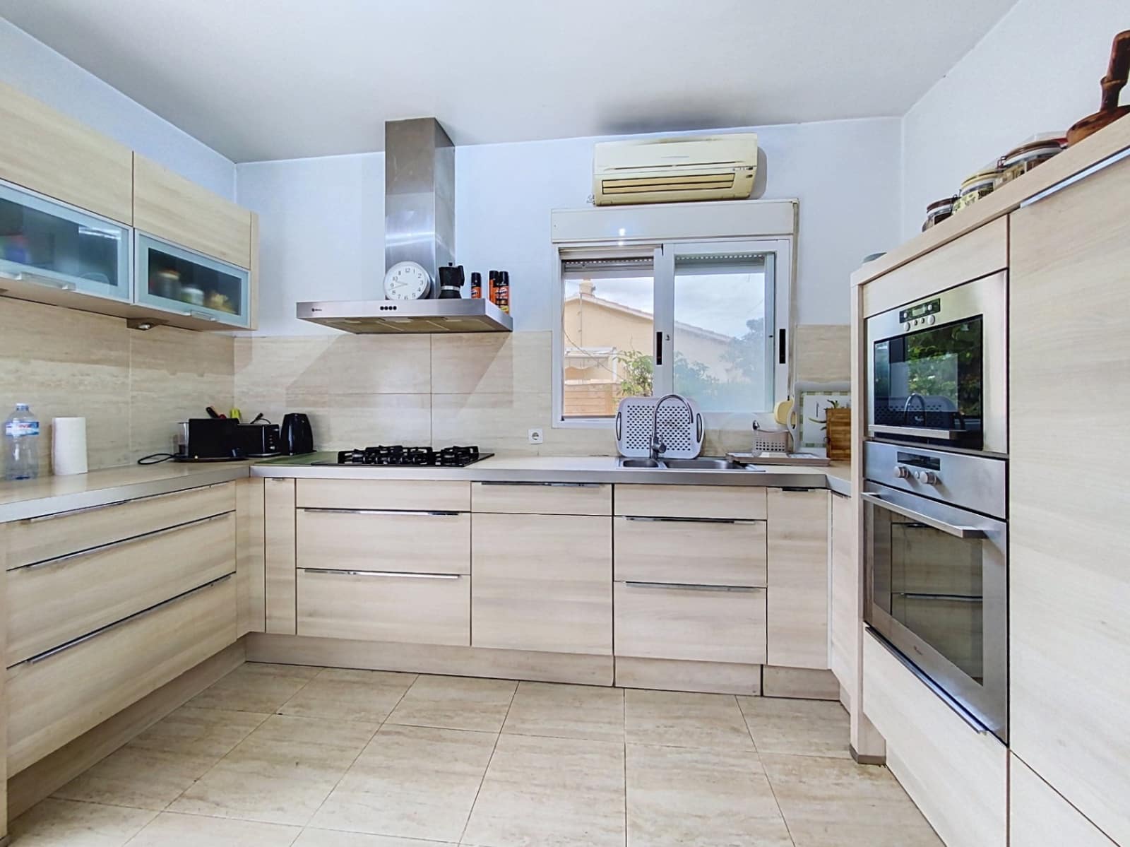 4 bedroom Villa for sale in Barranco Hondo with pool garage - € 375,000 (Ref: 10141398)