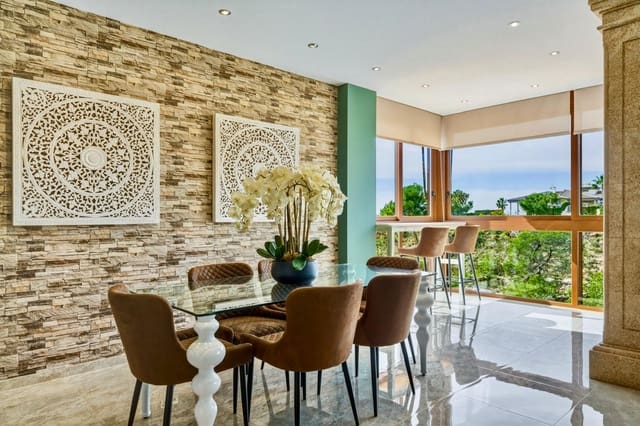 5 chambre Villa/Maison à vendre à La Nucia Pueblo  , La Nucia avec piscine garage - 980 000 € (Ref: 10145166)