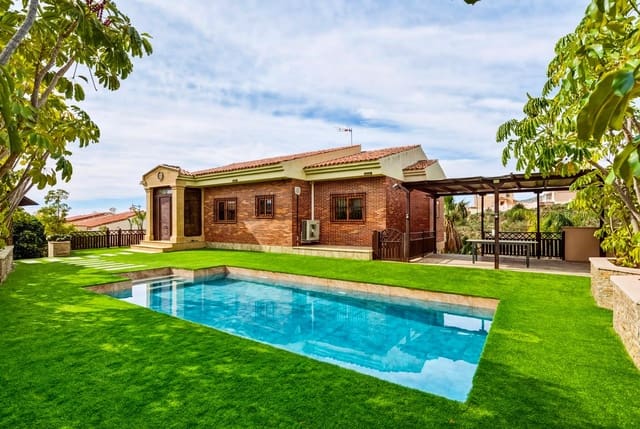 5 chambre Villa/Maison à vendre à La Nucia Pueblo  , La Nucia avec piscine garage - 980 000 € (Ref: 10145166)