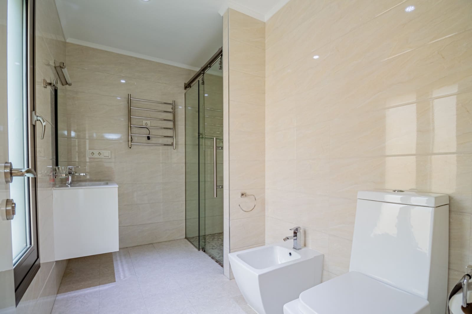 4 bedroom Villa for sale in Altea with pool garage - € 1,620,000 (Ref: 10156915)