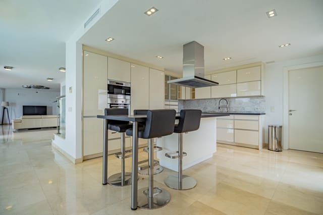 4 slaapkamer Villa te koop in Altea met zwembad garage - € 1.620.000 (Ref: 10156915)