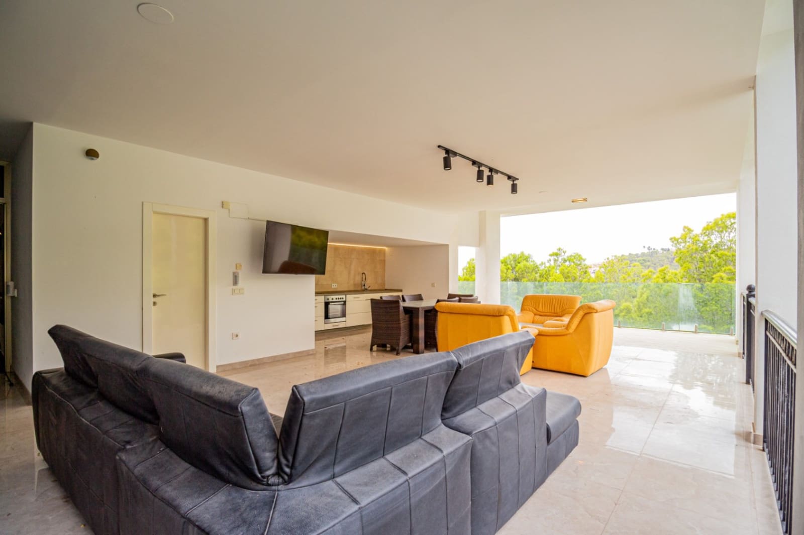 4 bedroom Villa for sale in Altea with pool garage - € 1,620,000 (Ref: 10156915)