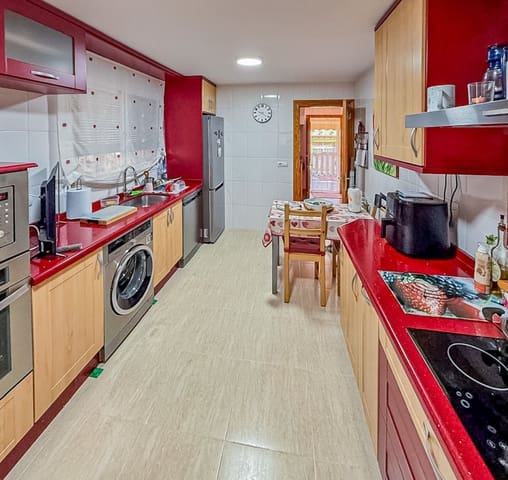 4 Zimmer Villa zu verkaufen in La Nucia Pueblo  , La Nucia mit Pool Garage - 499.000 € (Ref: 10159931)