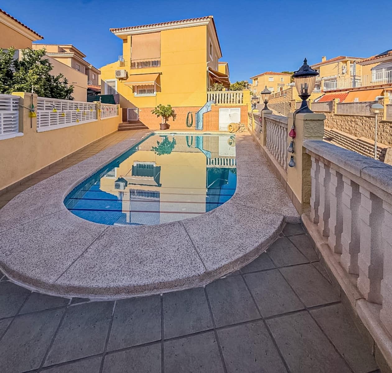 4 bedroom Villa for sale in La Nucia with pool garage - € 499,000 (Ref: 10159931)