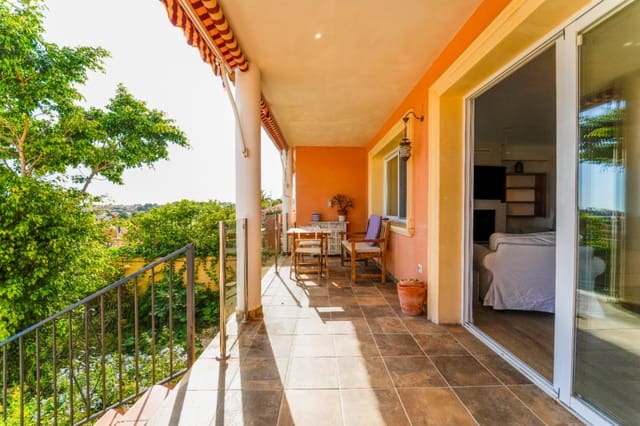 3 soveværelse Semi-Rækkehus til salg i Pueblo - Urbanizaciones, Alfaz del Pi / L'Alfàs del Pi med swimmingpool garage - € 429.500 (Ref: 10163806)