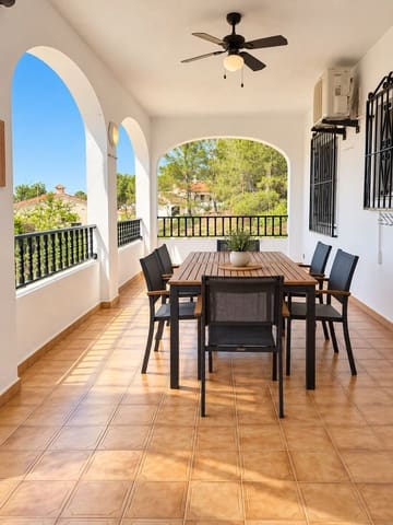 4 makuuhuone Huoneisto vuokrattavana paikassa Pueblo - Urbanizaciones, Alfaz del Pi / L'Alfàs del Pi mukana uima-altaan 
autotalli - 1 750 € (Ref: 10165411)