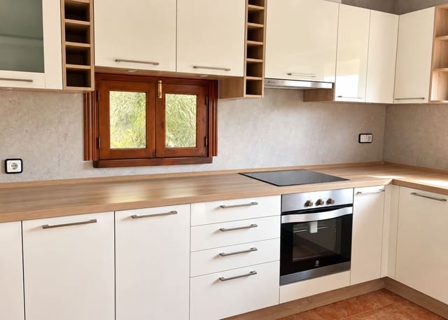 4 makuuhuone Huoneisto vuokrattavana paikassa Pueblo - Urbanizaciones, Alfaz del Pi / L'Alfàs del Pi mukana uima-altaan 
autotalli - 1 750 € (Ref: 10165411)