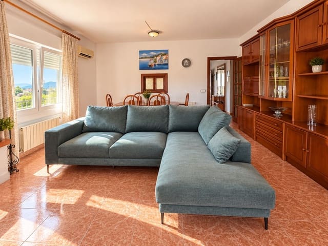 4 makuuhuone Huoneisto vuokrattavana paikassa Pueblo - Urbanizaciones, Alfaz del Pi / L'Alfàs del Pi mukana uima-altaan 
autotalli - 1 750 € (Ref: 10165411)