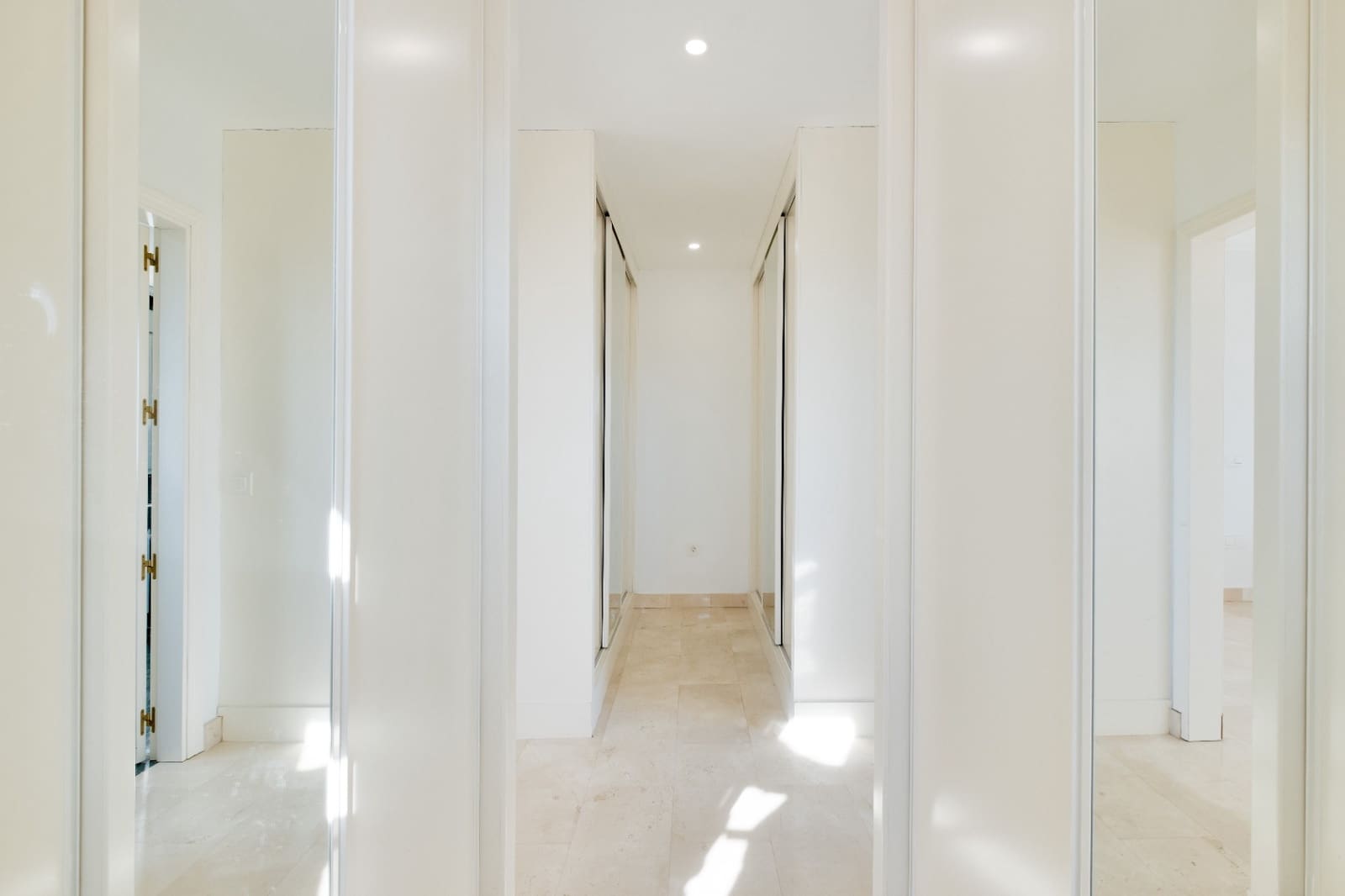 3 quarto Moradia para venda em La Nucia com piscina garagem - 1 300 000 € (Ref: 10166924)