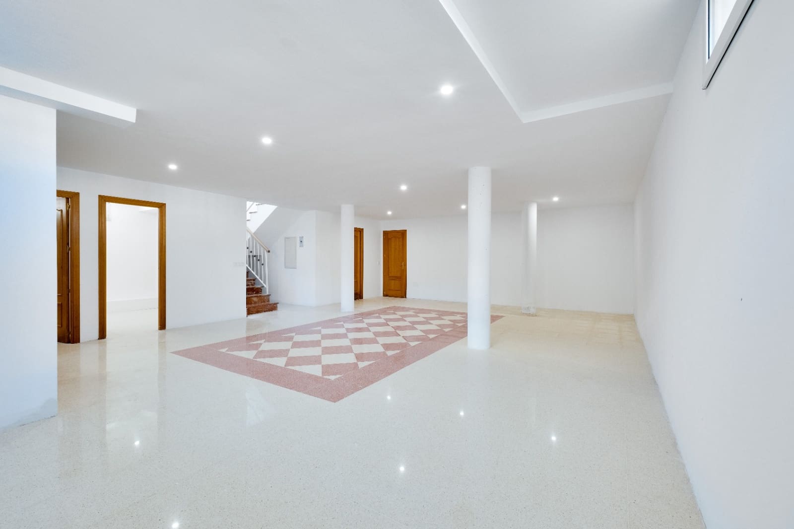 3 quarto Moradia para venda em La Nucia com piscina garagem - 1 300 000 € (Ref: 10166924)