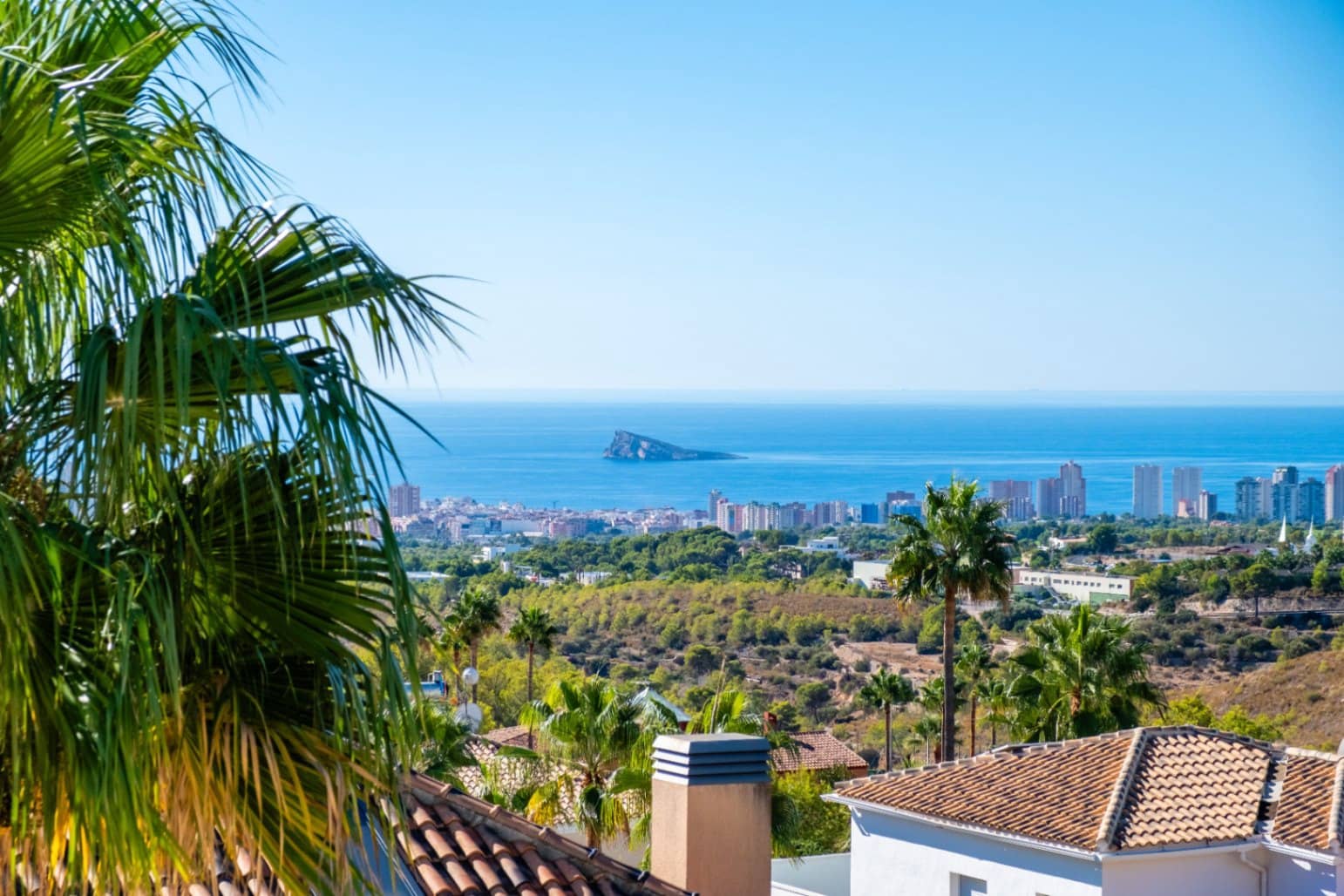 3 quarto Moradia para venda em La Nucia com piscina garagem - 1 300 000 € (Ref: 10166924)