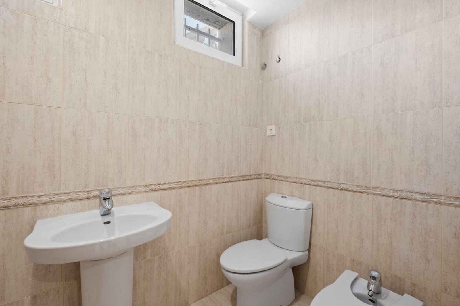 3 quarto Moradia para venda em La Nucia com piscina garagem - 1 300 000 € (Ref: 10166924)