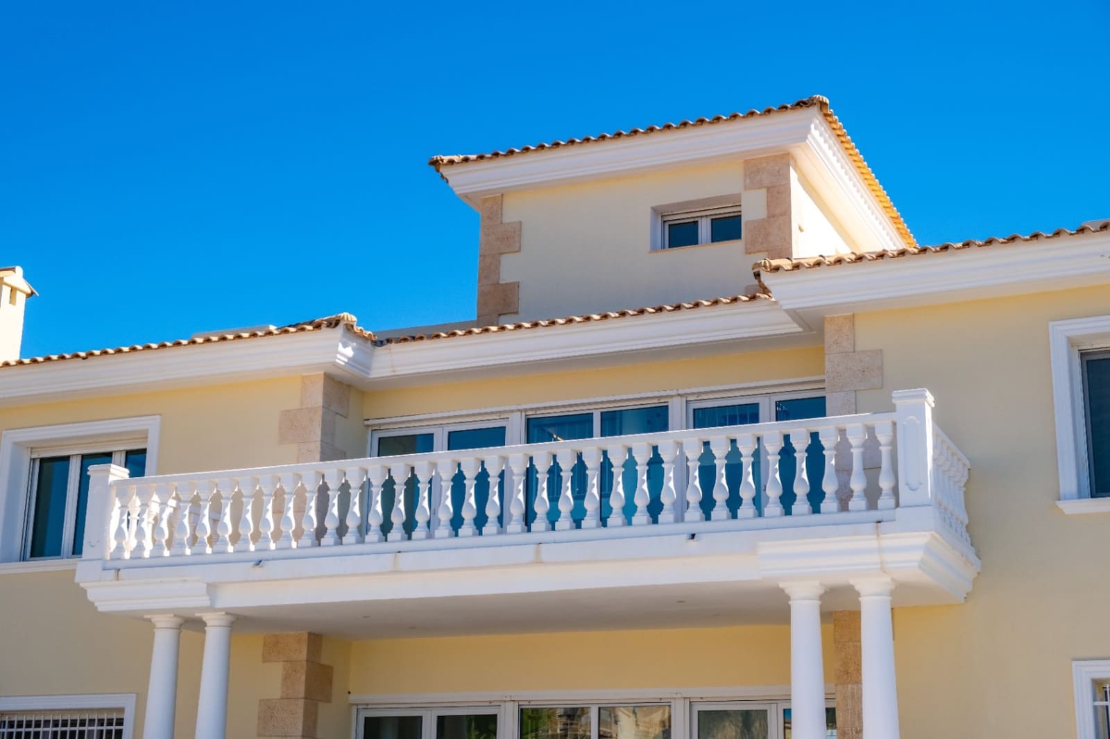 3 quarto Moradia para venda em La Nucia com piscina garagem - 1 300 000 € (Ref: 10166924)