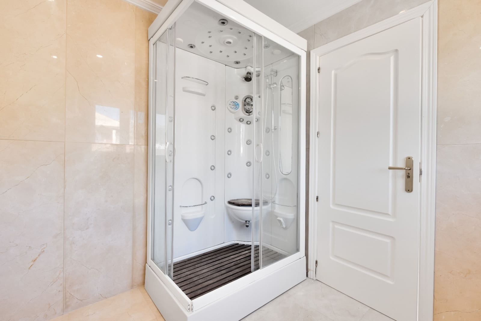 3 quarto Moradia para venda em La Nucia com piscina garagem - 1 300 000 € (Ref: 10166924)