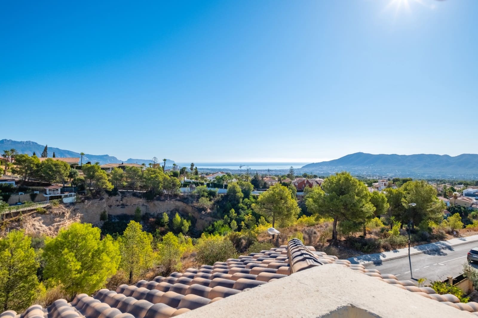 3 quarto Moradia para venda em La Nucia com piscina garagem - 1 300 000 € (Ref: 10166924)
