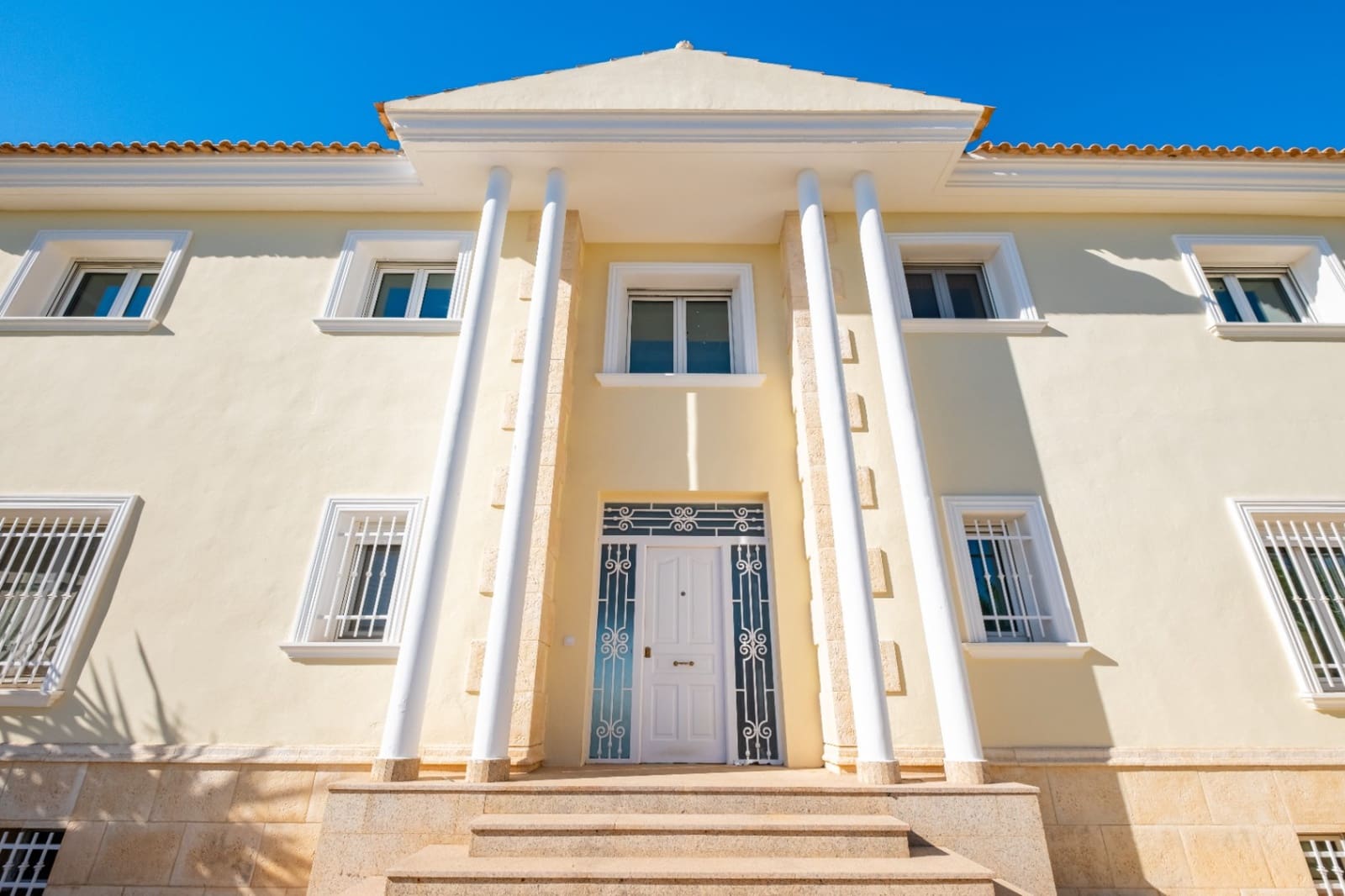 3 quarto Moradia para venda em La Nucia com piscina garagem - 1 300 000 € (Ref: 10166924)
