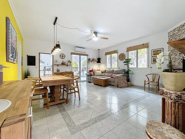 3 bedroom Villa for sale in Altea with pool garage - € 515,000 (Ref: 10169163)