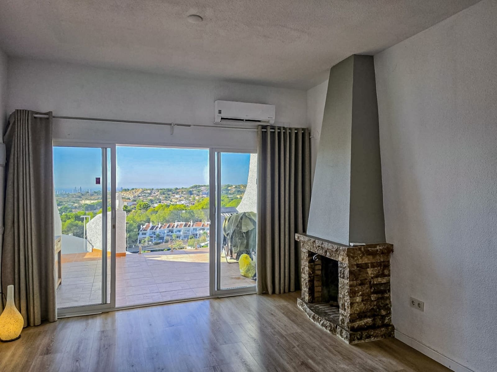 4 soverom Bungalow til salgs i Alfaz del Pi / L'Alfas del Pi med svømmebasseng - € 299 000 (Ref: 10172836)
