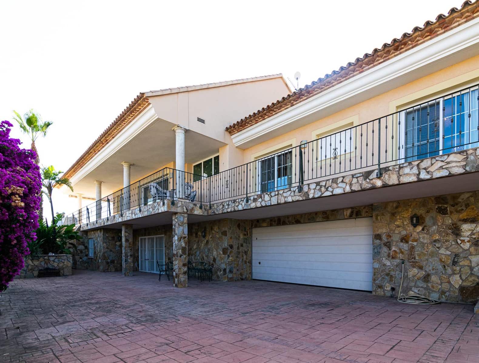 5 soverom Villa til salgs i La Nucia med svømmebasseng garasje - € 800 000 (Ref: 6566660)