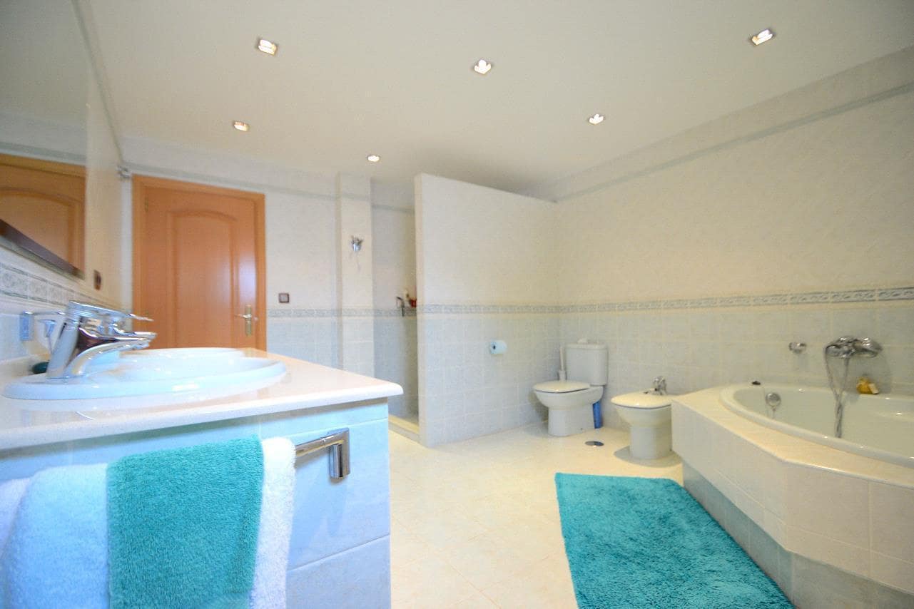 5 soveværelse Villa til salg i Benidorm med swimmingpool garage - € 1.400.000 (Ref: 6566681)