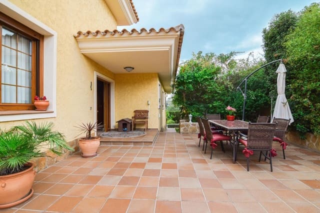 6 quarto Moradia para venda em El Tossal - Bello Horizonte  , La Nucia com piscina garagem - 840 000 € (Ref: 6566682)