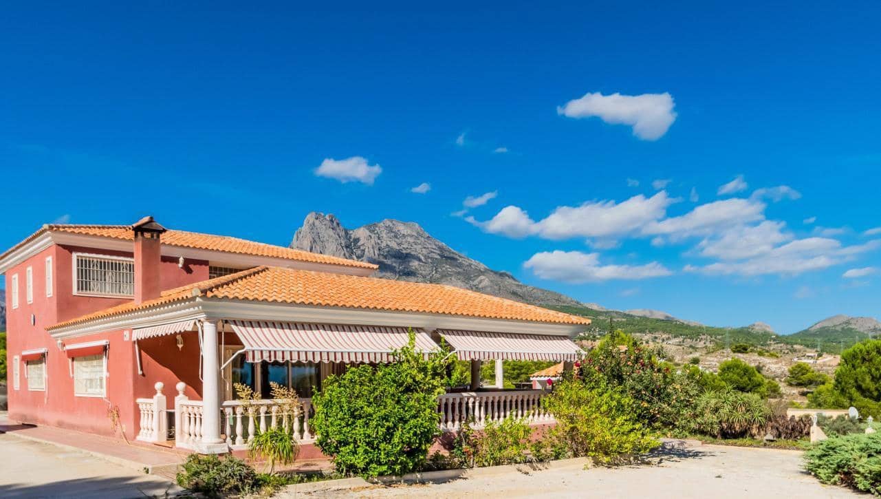 4 soveværelse Villa til salg i Finestrat med garage - € 970.000 (Ref: 6566689)