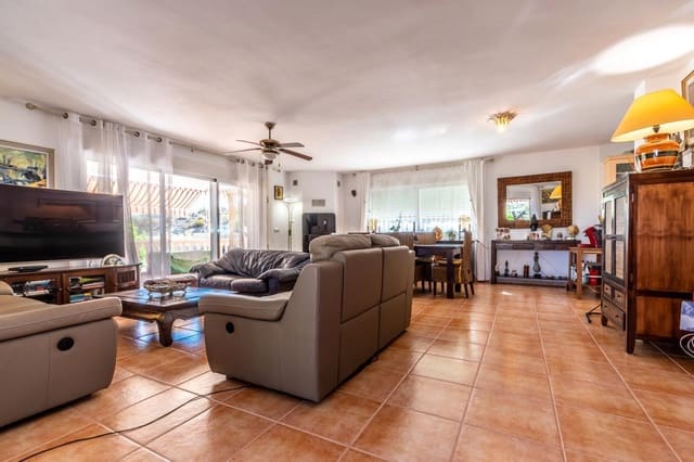 4 soveværelse Villa til salg i Finestrat Pueblo, Finestrat med garage - € 970.000 (Ref: 6566689)