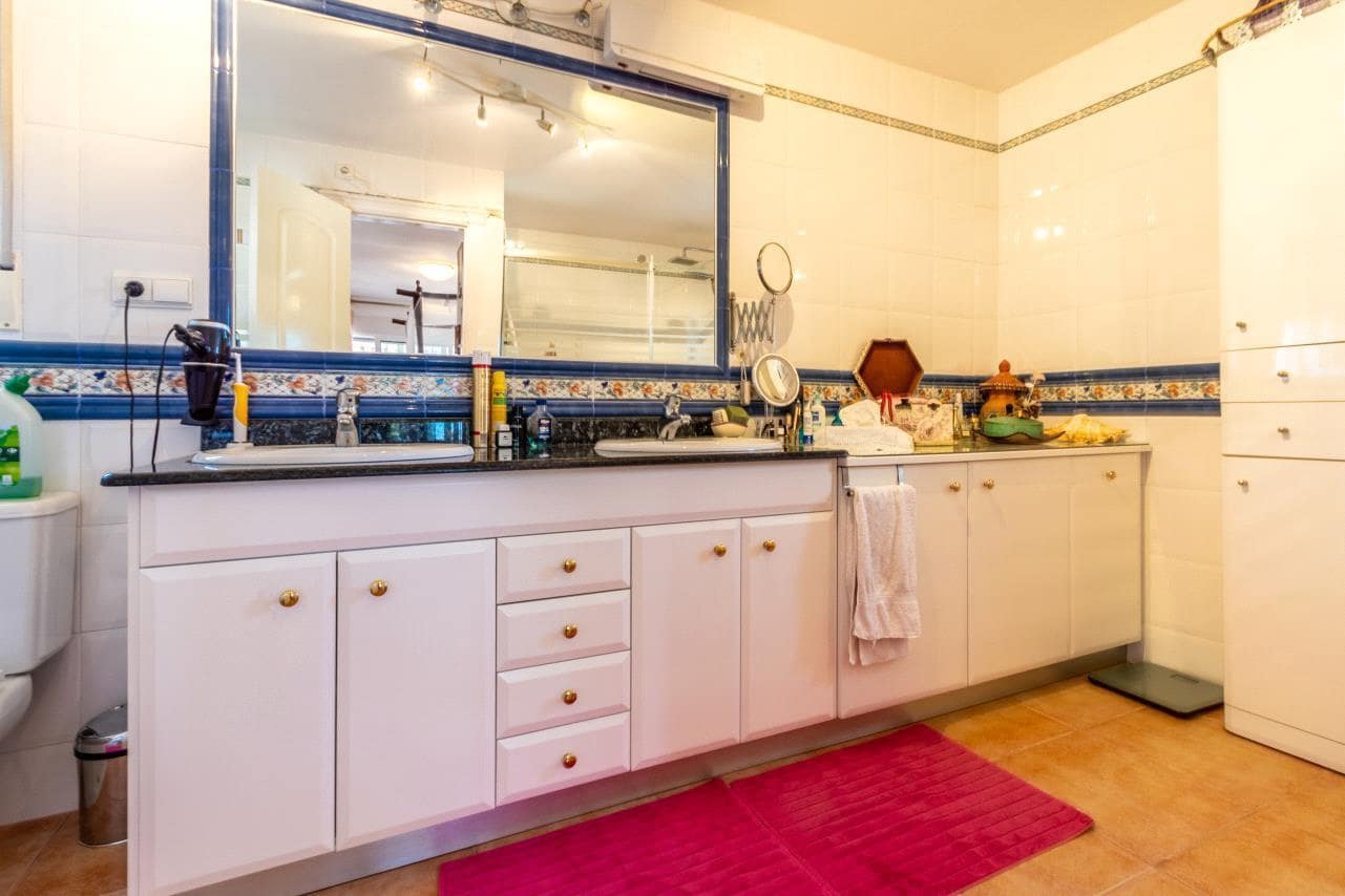 4 soveværelse Villa til salg i Finestrat med garage - € 970.000 (Ref: 6566689)