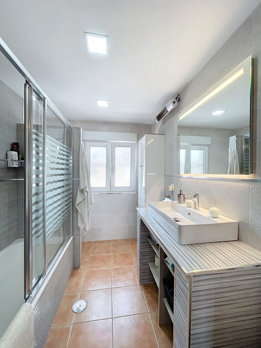 4 soveværelse Villa til salg i La Nucia med garage - € 580.000 (Ref: 6566690)