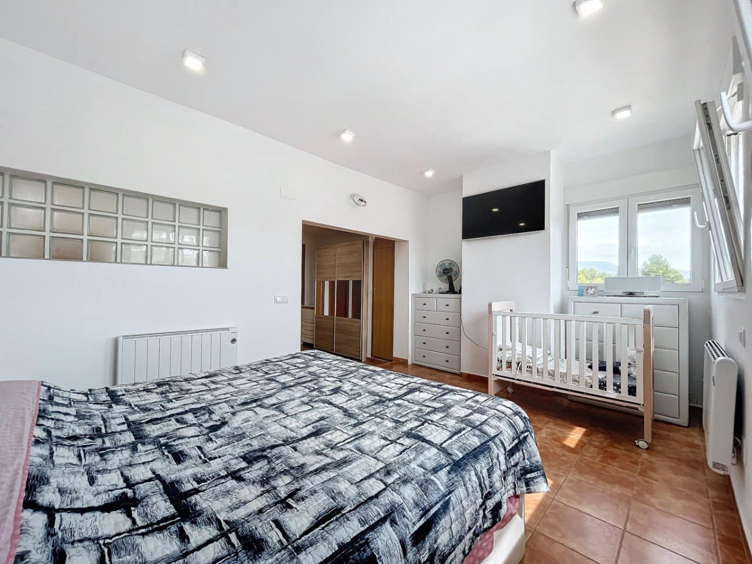 4 soveværelse Villa til salg i La Nucia med garage - € 580.000 (Ref: 6566690)