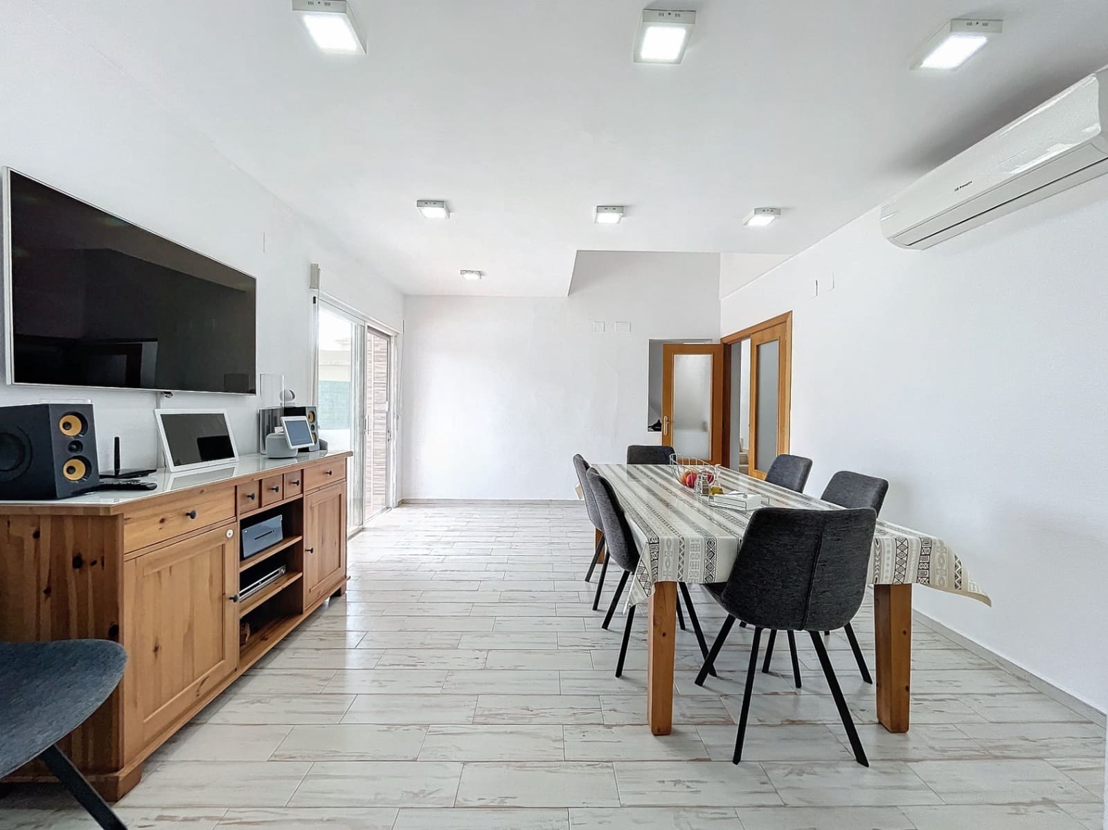 4 soveværelse Villa til salg i La Nucia med garage - € 580.000 (Ref: 6566690)