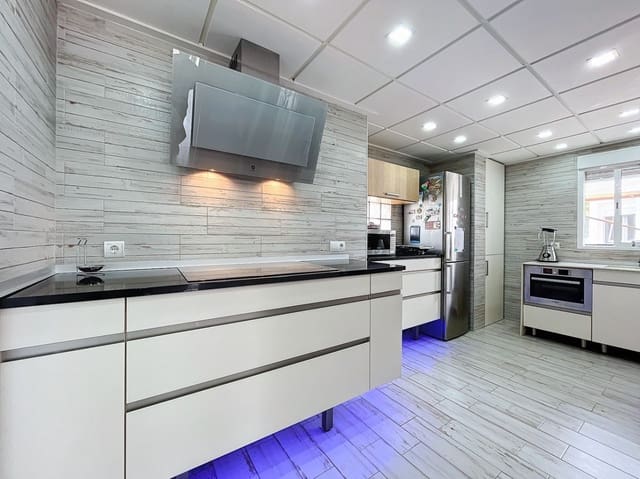 4 soverom Villa til salgs i Barranco Hondo - Varadero  , La Nucia med garasje - € 580 000 (Ref: 6566690)