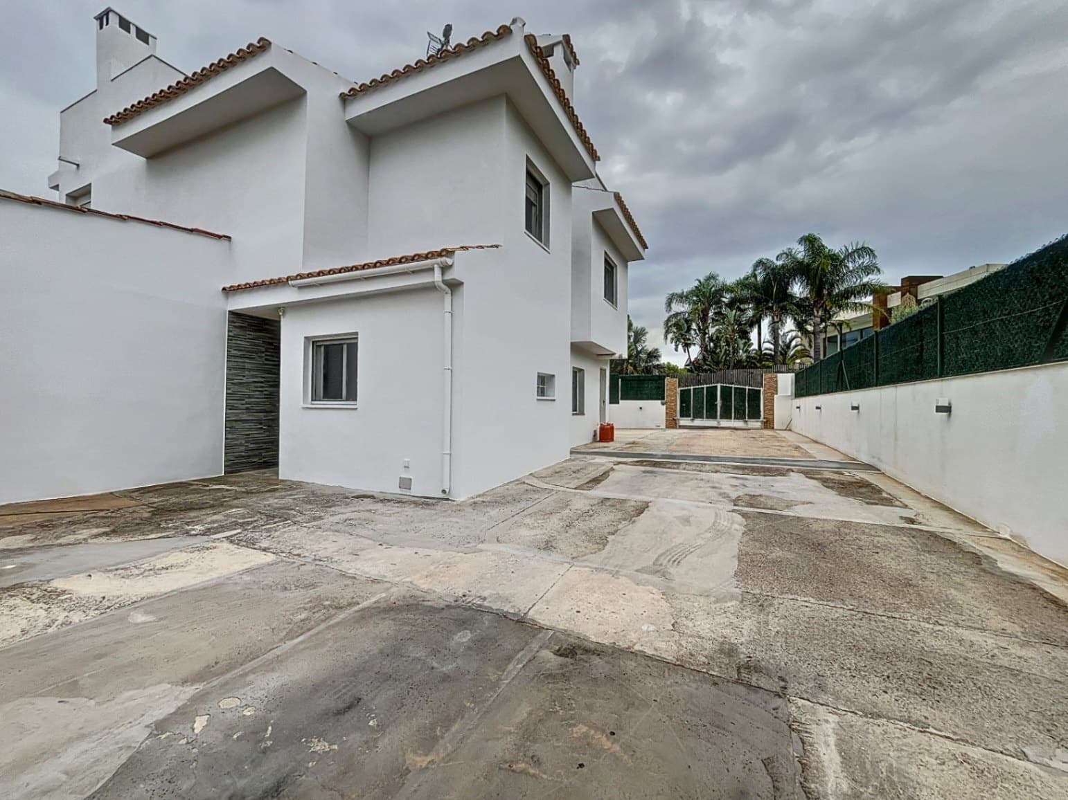 4 soveværelse Villa til salg i La Nucia med garage - € 580.000 (Ref: 6566690)