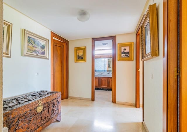 5 soverom Leilighet til salgs i Playa Levante, Benidorm med svømmebasseng garasje - € 795 000 (Ref: 6566725)
