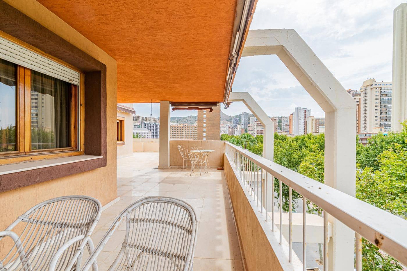 5 soveværelse Lejlighed til salg i Benidorm med swimmingpool garage - € 795.000 (Ref: 6566725)