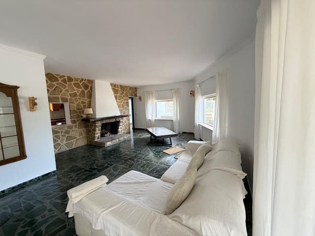 3 slaapkamer Villa te huur in Pueblo - Urbanizaciones, Alfaz del Pi / L'Alfàs del Pi met zwembad garage - € 3.500 (Ref: 6566726)