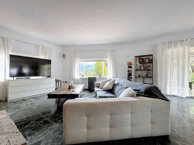 3 slaapkamer Villa te huur in Pueblo - Urbanizaciones, Alfaz del Pi / L'Alfàs del Pi met zwembad garage - € 3.500 (Ref: 6566726)