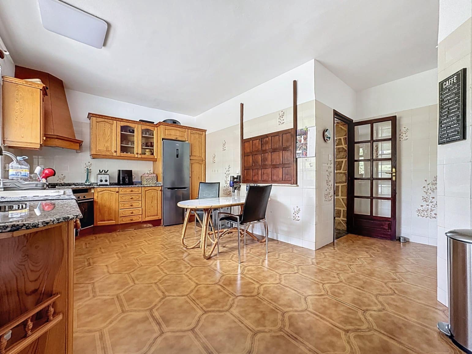 3 soverom Villa til leie i Alfaz del Pi / L'Alfas del Pi med svømmebasseng garasje - € 3 500 (Ref: 6566726)