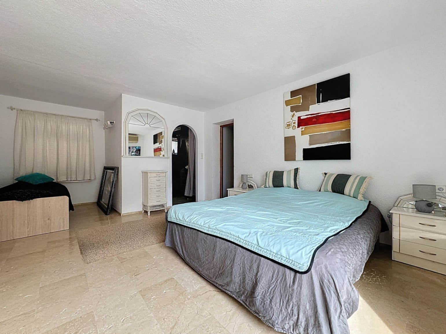 3 soverom Villa til leie i Alfaz del Pi / L'Alfas del Pi med svømmebasseng garasje - € 3 500 (Ref: 6566726)