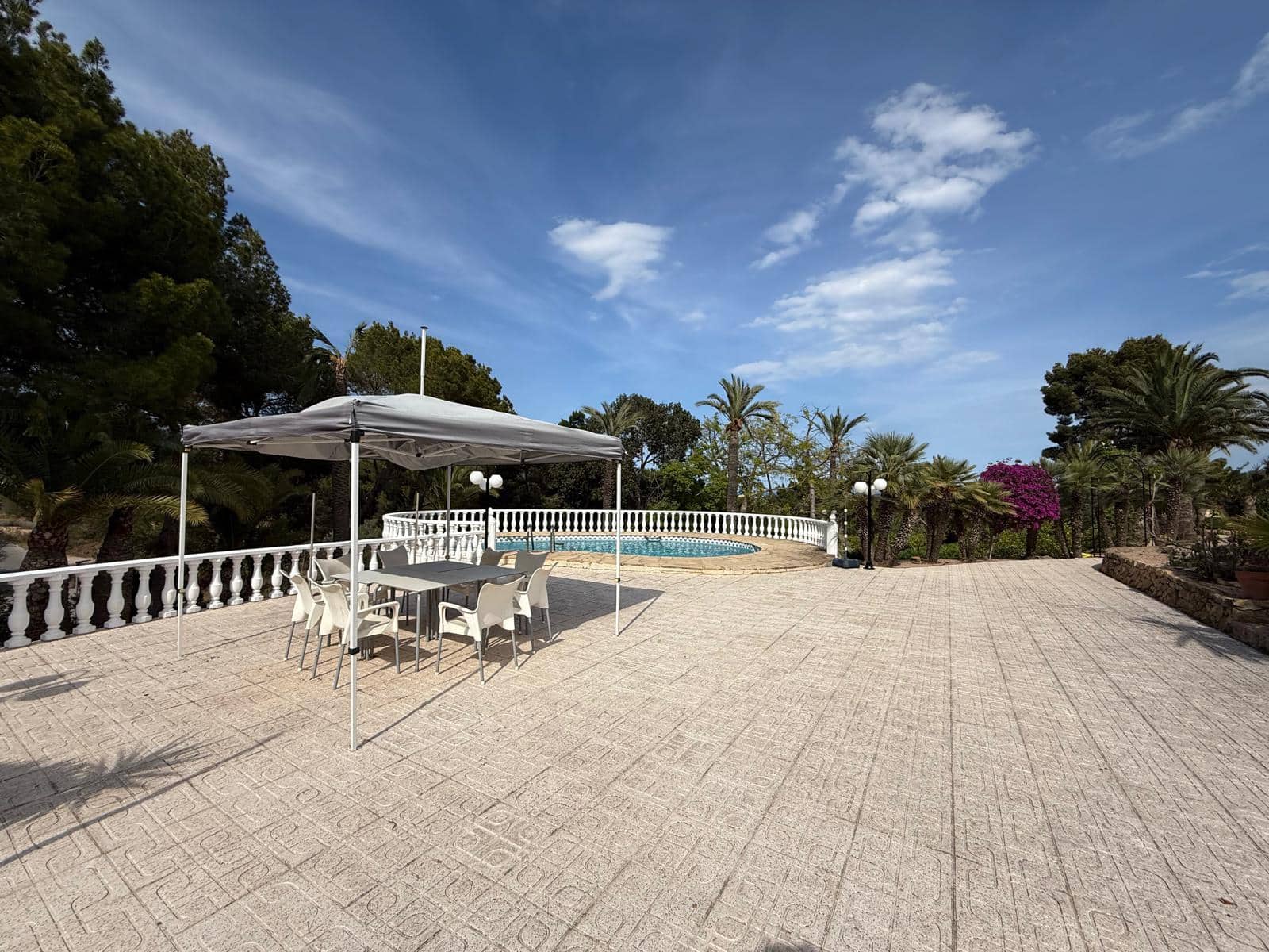 3 soverom Villa til leie i Alfaz del Pi / L'Alfas del Pi med svømmebasseng garasje - € 3 500 (Ref: 6566726)
