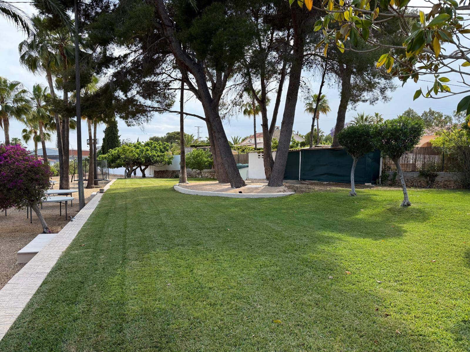 3 soverom Villa til leie i Alfaz del Pi / L'Alfas del Pi med svømmebasseng garasje - € 3 500 (Ref: 6566726)