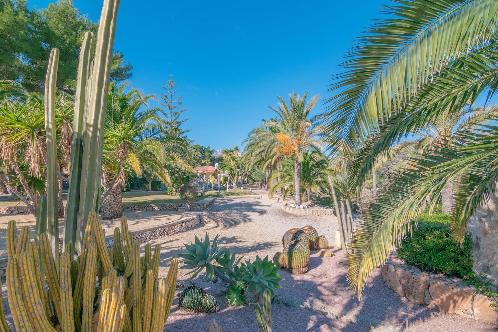 3 soverom Villa til leie i Alfaz del Pi / L'Alfas del Pi med svømmebasseng garasje - € 3 500 (Ref: 6566726)
