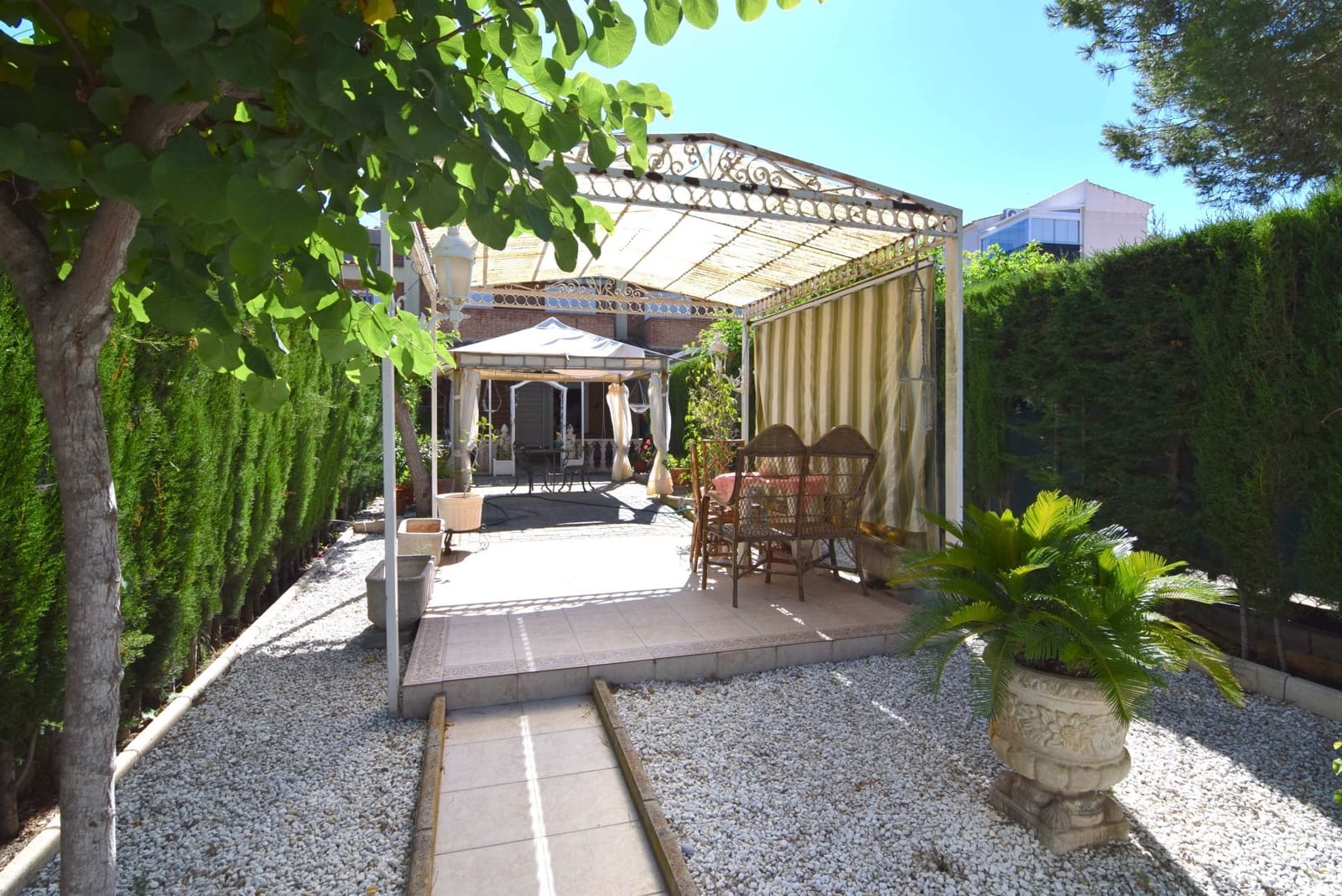 3 soveværelse Bungalow til salg i Albir med swimmingpool garage - € 525.000 (Ref: 6613100)