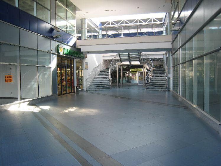 Kommersiell til salgs i Altea med garasje - € 305 000 (Ref: 6870903)