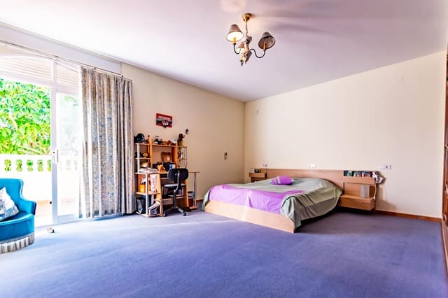 8 chambre Villa/Maison à vendre à Pueblo - Urbanizaciones, Alfaz del Pi / L'Alfàs del Pi avec piscine garage - 2 450 000 € (Ref: 6870918)