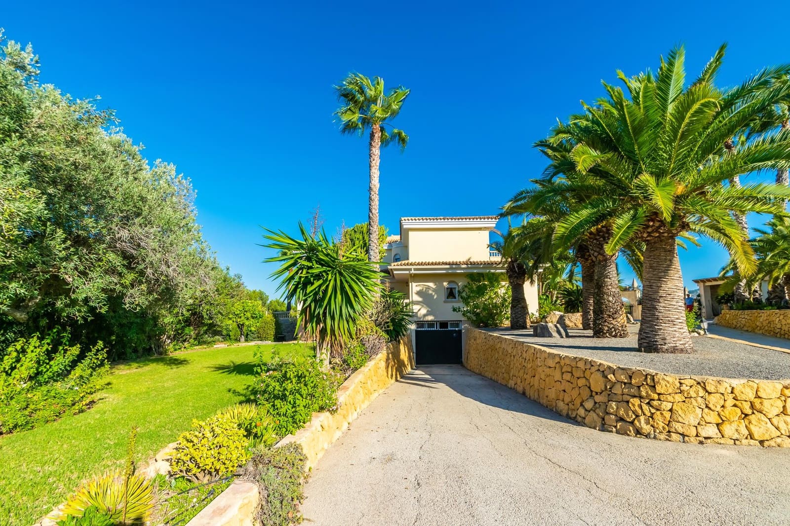 8 chambre Villa/Maison à vendre à Alfaz del Pi / L'Alfas del Pi avec piscine garage - 2 450 000 € (Ref: 6870918)